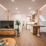Apartment Sadebo Altbau Lubeck