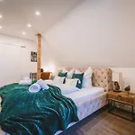 Apartment Sadebo Altbau Lubeck
