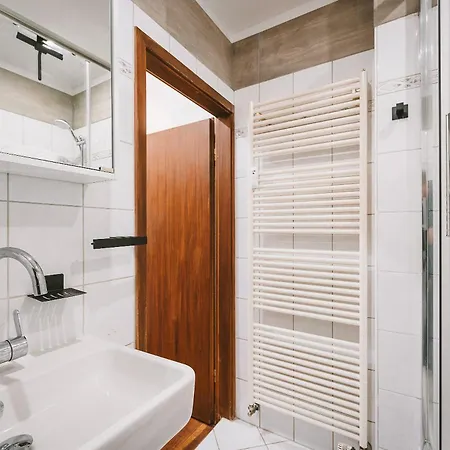 Sadebo 1 Bis 16 Gaeste In 3 Appartement *