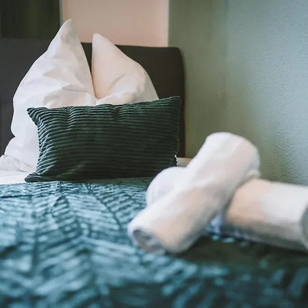 Sadebo 1 Bis 16 Gaeste In 3 Lübeck