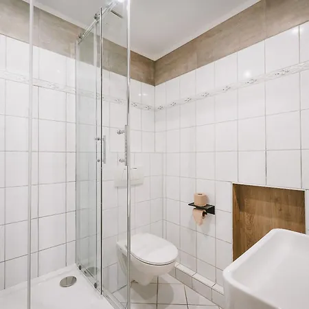 Sadebo 1 Bis 16 Gaeste In 3 *