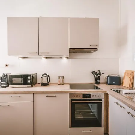 Sadebo 1 Bis 16 Gaeste In 3 Appartement *