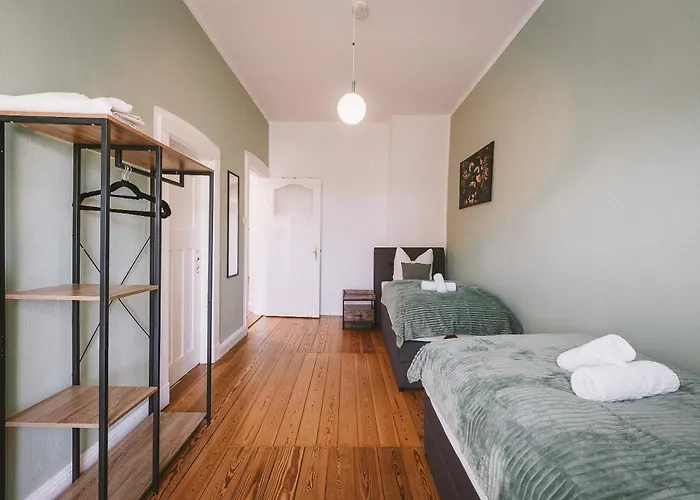 Lägenhet Sadebo Altbau
