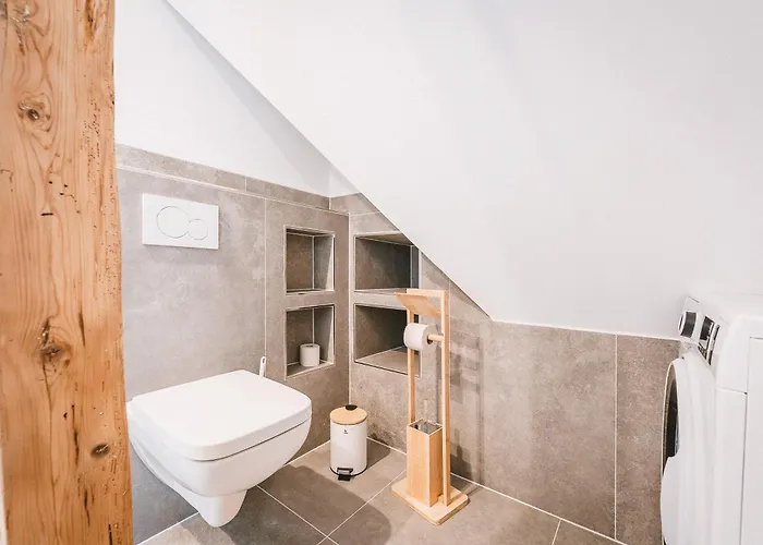 Lägenhet Sadebo Altbau